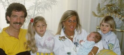 Karen Souness husband Graeme Souness with his ex-wife Danielle Wilson and children.